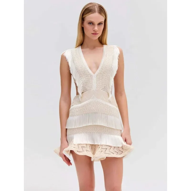 

Knitted Hollow Out Women Tassel Mini Dresses High Street Casual V-neck Sleeveless Ruffle Hem Vestidos Summer Female Fashion Robe