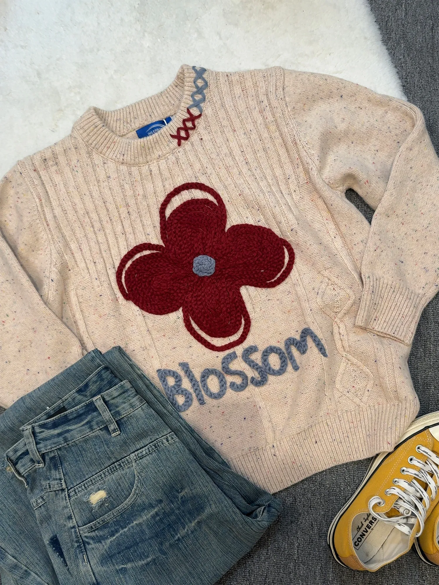 

Retro Floral Embroidered Furry Knitted Sweater Women's Autumn Winter Warm Loose Gentle round Ne Sweater Younglooking Knitwear