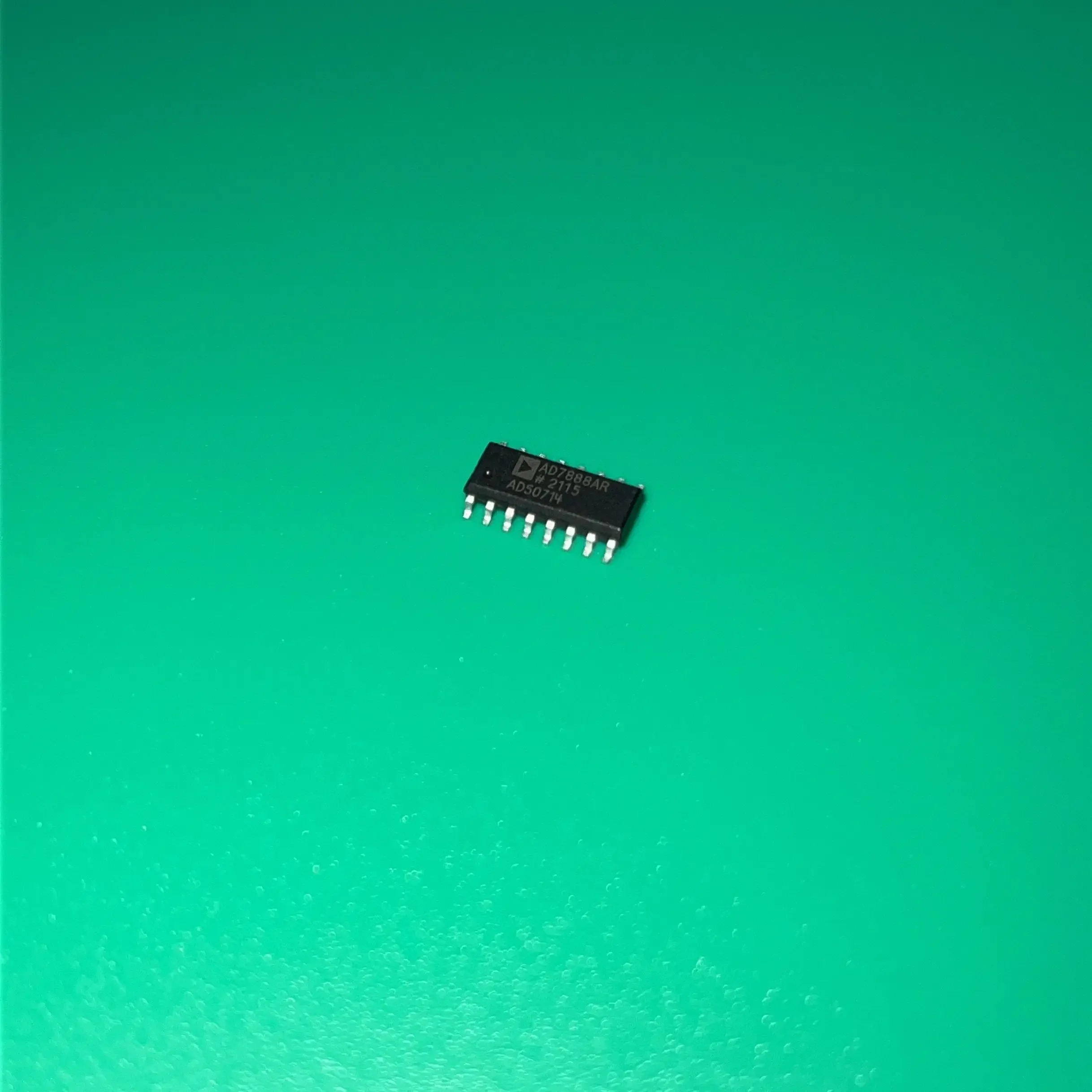 

AD7888ARZ SOP16 AD7888AR Z IC ADC 12BIT SAR 16SOIC AD7888ARZ-REEL7 Micropower 8-Channel AD7888A RZ AD7888 ARZ AD 7888ARZ AD7888R