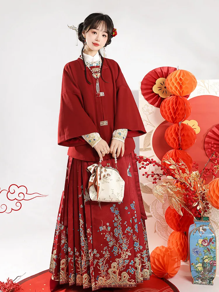Ming Dynasty Hanfu Wedding Dress Yunjian Vest Horse Face Skirt Set Chinese Outfit for Spring Festival Wedding Heavy Embroidery