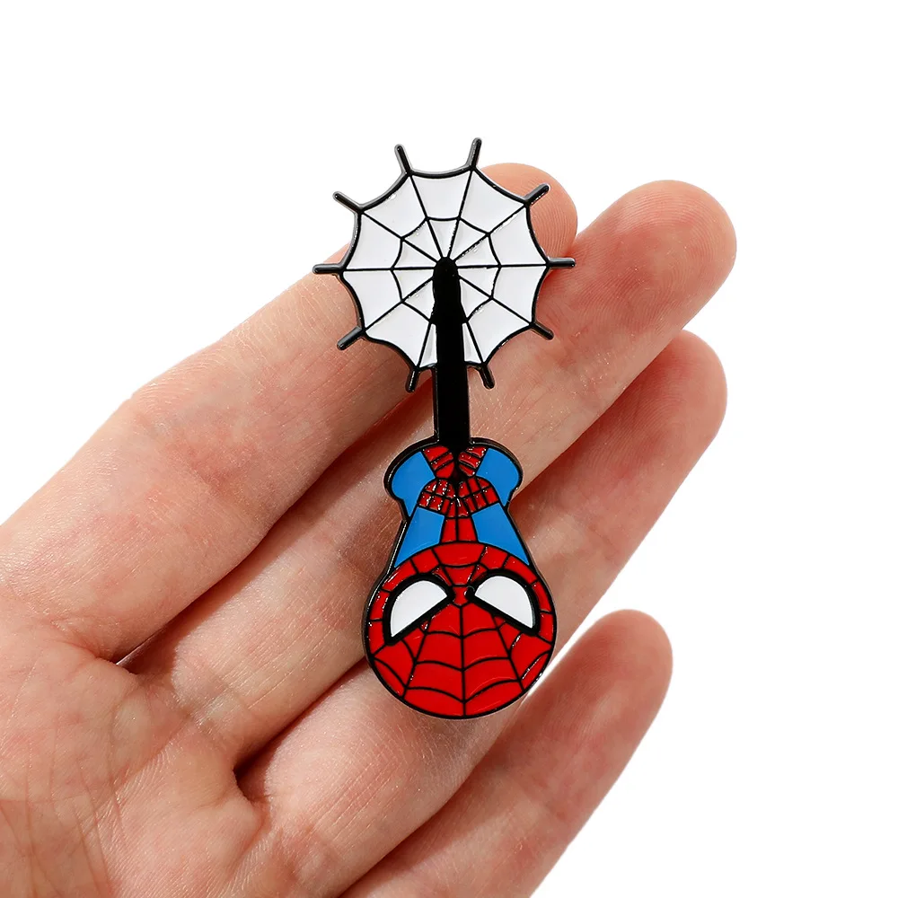 Spiderman Cartoon Idea Cute Pendant  Metal Brooch Adorns Dripping Oil Alloy Pin Accessory Brooches Fashion Jewelry