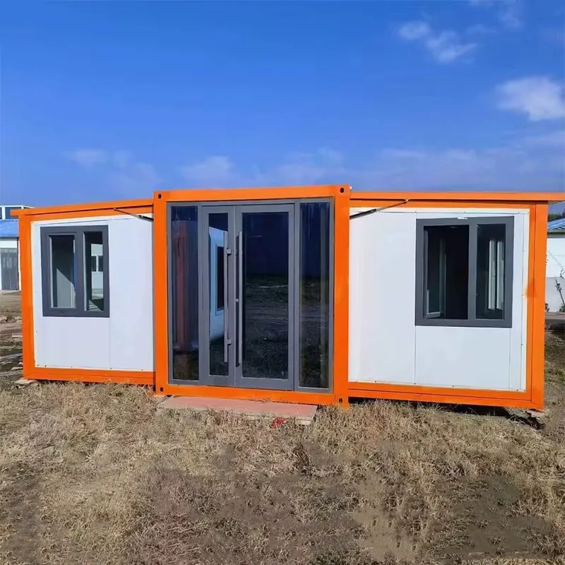 YG Customized Modular Container House Kits 20ft 40ft Prefabricated House With Solar Power Cabin Expandable Container House For H