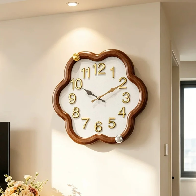 Creative Nordic Wall Watch Design Vintage Luxury Aesthetic Wall Watch Minimalist Living Room Reloj De Pared Ornaments Home Decor