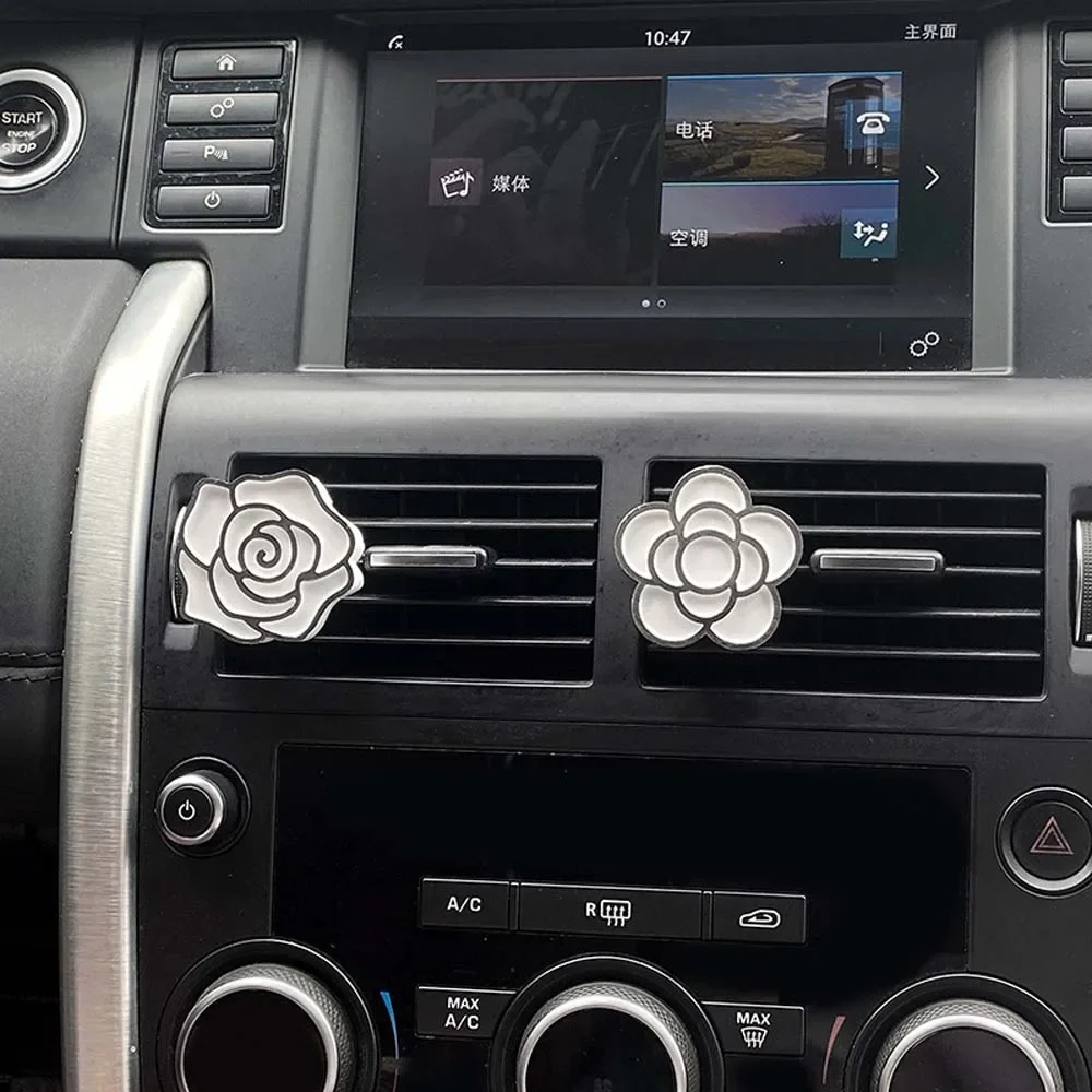 Juego de adornos aromáticos de Camelia montados en el coche, adornos aromáticos de salida de aire con aceite esencial de perfume para coche para eliminar el olor, 1 Uds.