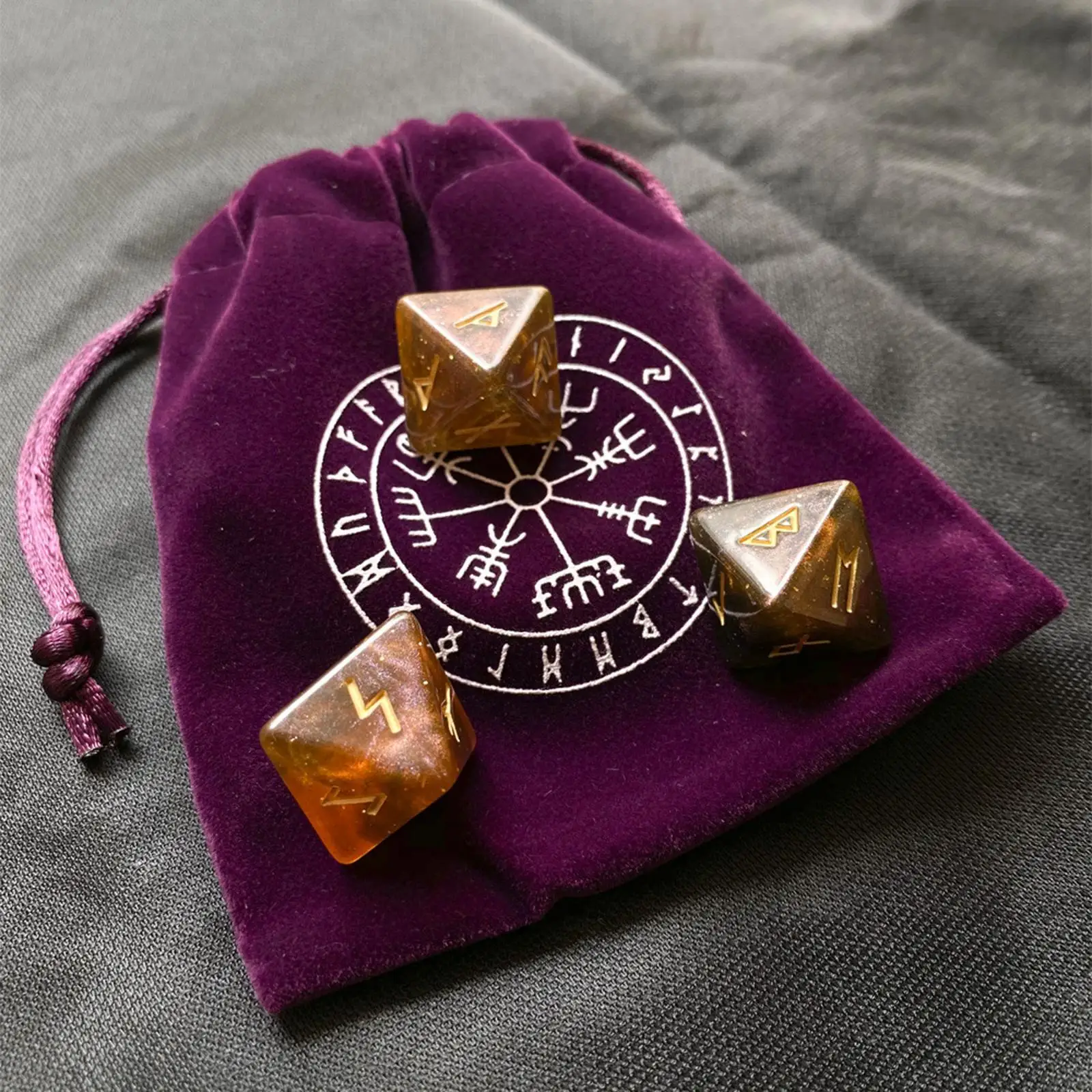 3pcs Durable Sky Rune Tarot Exquisite Divination Dice Astrology Dice Resin Polyhedral Dice Set with Pouch for Table Games Game