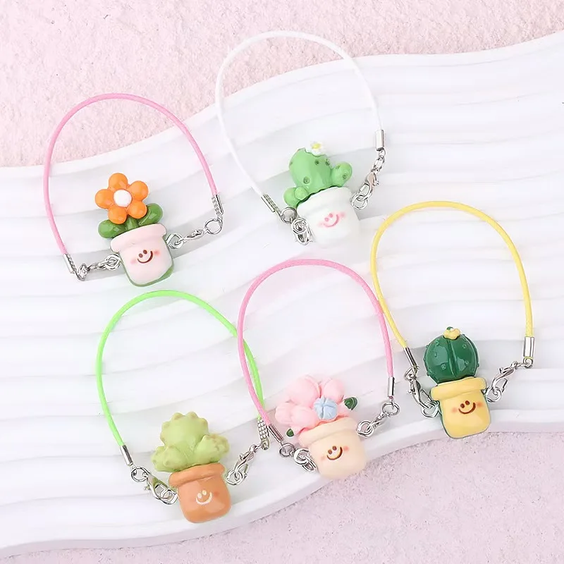 Geeignet für 17 cm Labrubu niedliche Cartoon-Puppenhaus-Zubehör, Miniatur-Dekoration, Plüschpuppe, Mini-Kaninchen-Modell, Anhänger-Spielzeug