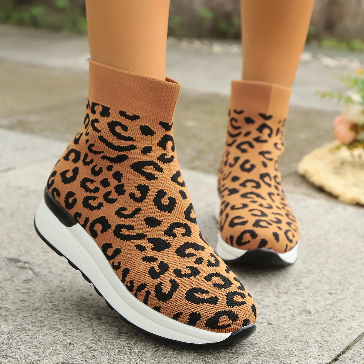 Women Knitted Ankle Boots New Autumn Round Head Elastic Fashion Sock Boots Women Platform Comfortable Luxury Shoes for Women