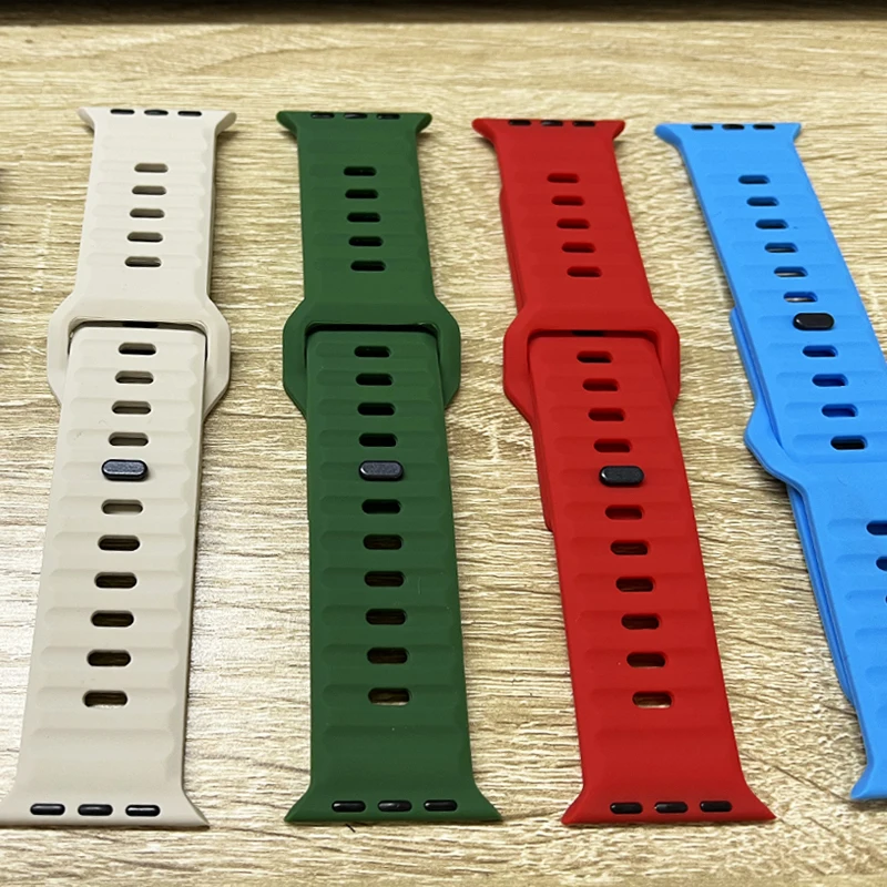 Strap For Apple Watch Ultra 2 Band 44mm 45mm 41mm 40mm 49mm 42mm 38mm Silicone correa bracelet iWatch Series 9 8 7 6 5 4 3 se