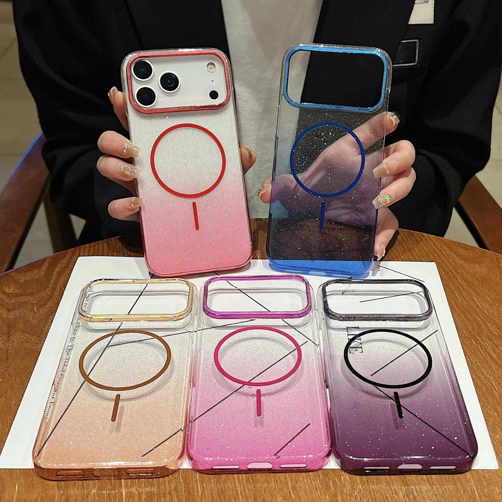 

Магнитный градиентный блестящий чехол для телефона IPhone 17 Pro Max 16 15 Plus 14 13 12 для Magsafe Clear Bling Starry Protective Cover