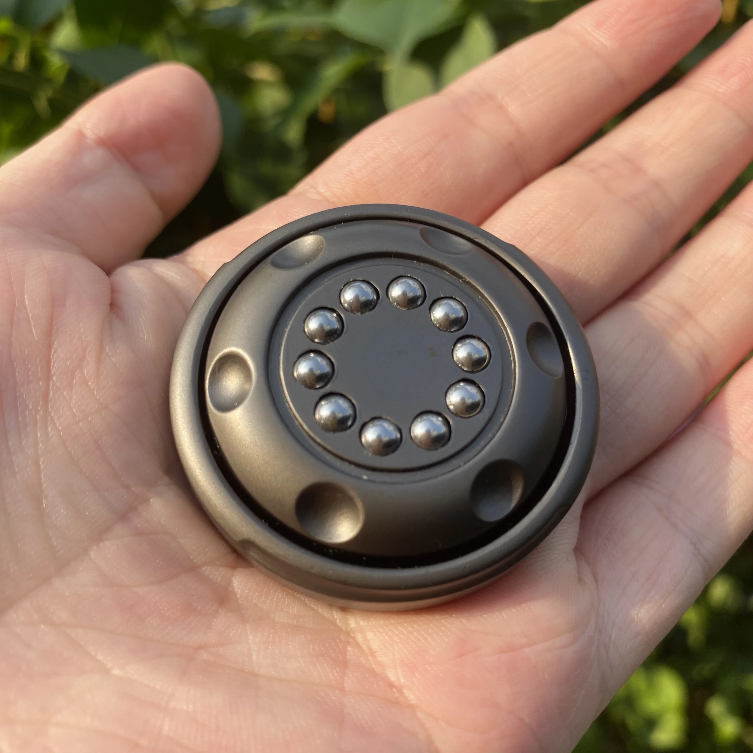 Deslizador de Metal UFO EDC Fidget, deslizador de Metal con platillo volador de monedas, juguetes de oficina Fidget, escritorio de Metal magnético EDC, juguete antiestrés para adultos