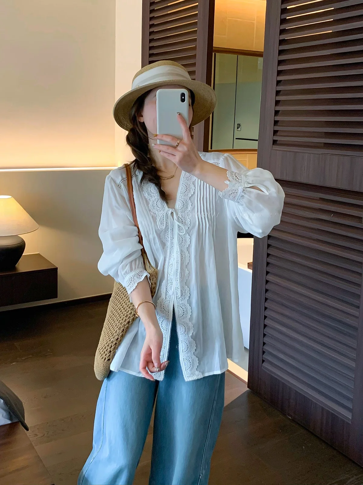 

Fashionable White Long Sleeve Linen Shirt Love Devil Fish Design Splice Spring New Style Women's Loose Fit Button up Top