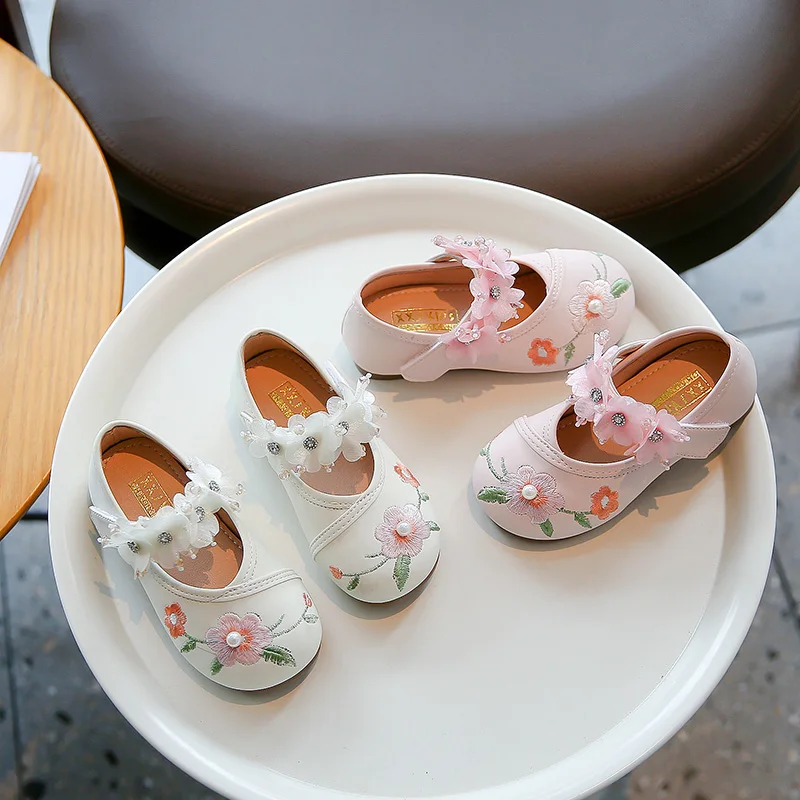 Girl Shoes Sweet Embroider Flower Children's Leather Shoes Fashion Elegant Round Toe leather shoe