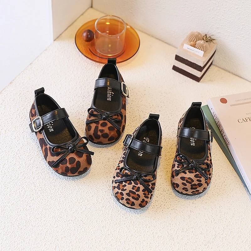 

Trend New Children Dress Flat Shoes 2026 Leopard Print Little Girls Fashion Leather Shoes Wedding Party Kids Bow Mary Jane Shoes