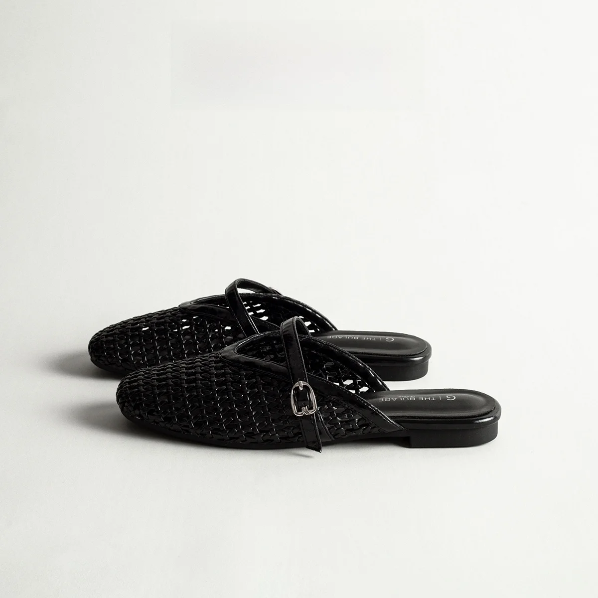 

Retro Woven Hollow out Slip-On Women's Summer Casual Fashionable Match Skirt Flat Heel Rubber Anti-Slip Comfortable Mules
