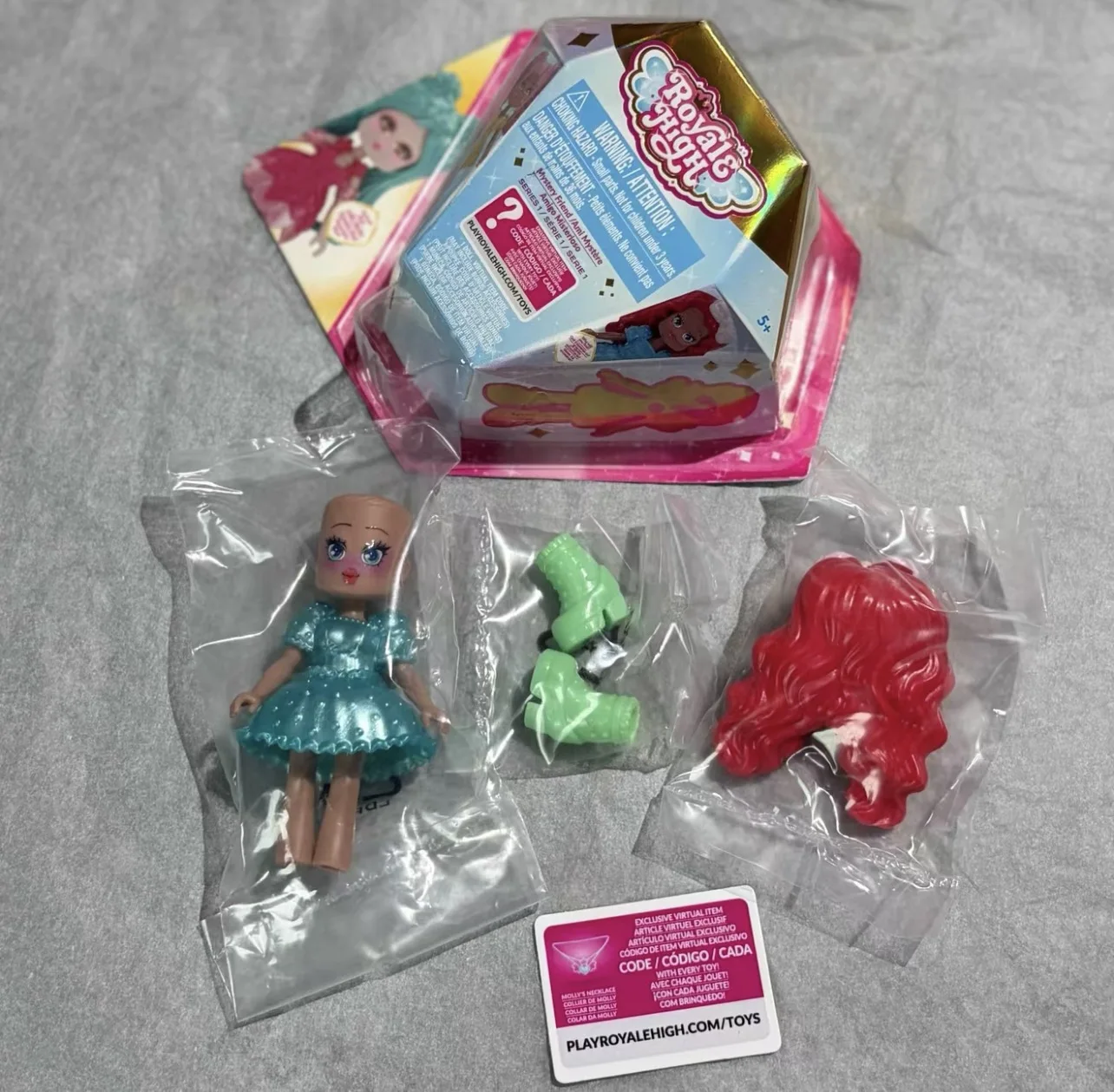 Royale High Mystery Friends Serie 1 Blind Box mit Spielcode & Bestätigungsstück Niedliche Actionfigur Überraschungsbeutel Geschenk für Mädchen – Detail 5