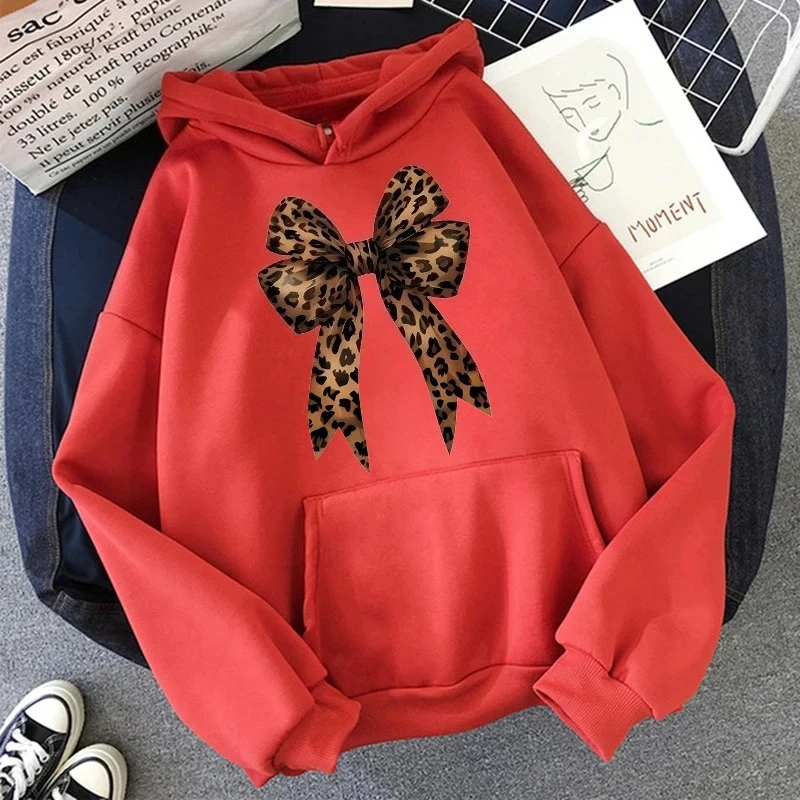 Felpe con cappuccio con stampa leopardata con fiocco a cuore e amore taglie forti Felpe divertenti a maniche lunghe Streetwear Pullover con cappuccio grafico casual da donna