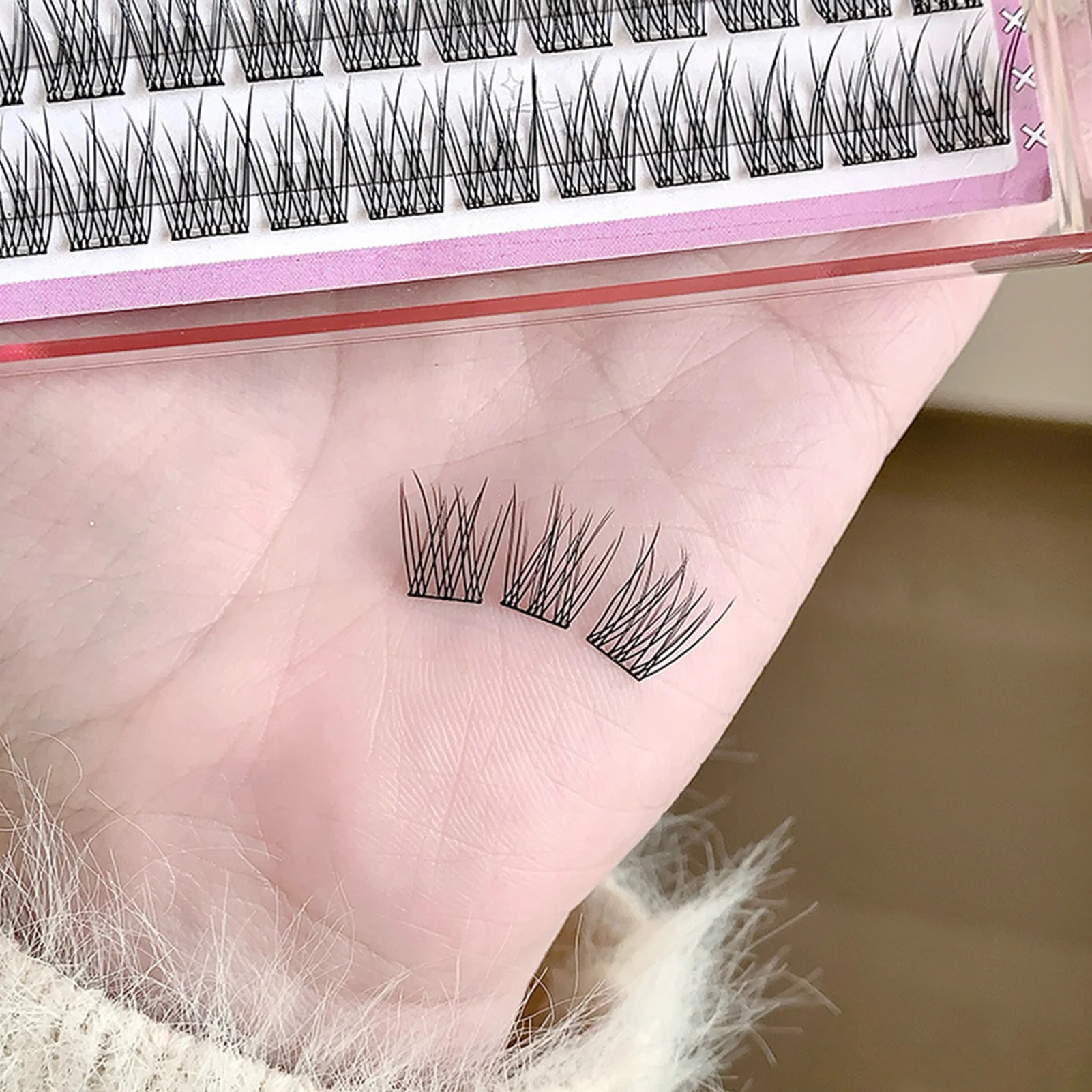 رموش صناعية فردية للنساء بدون غراء، تمنح جاذبية فورية تدوم طوال اليوم