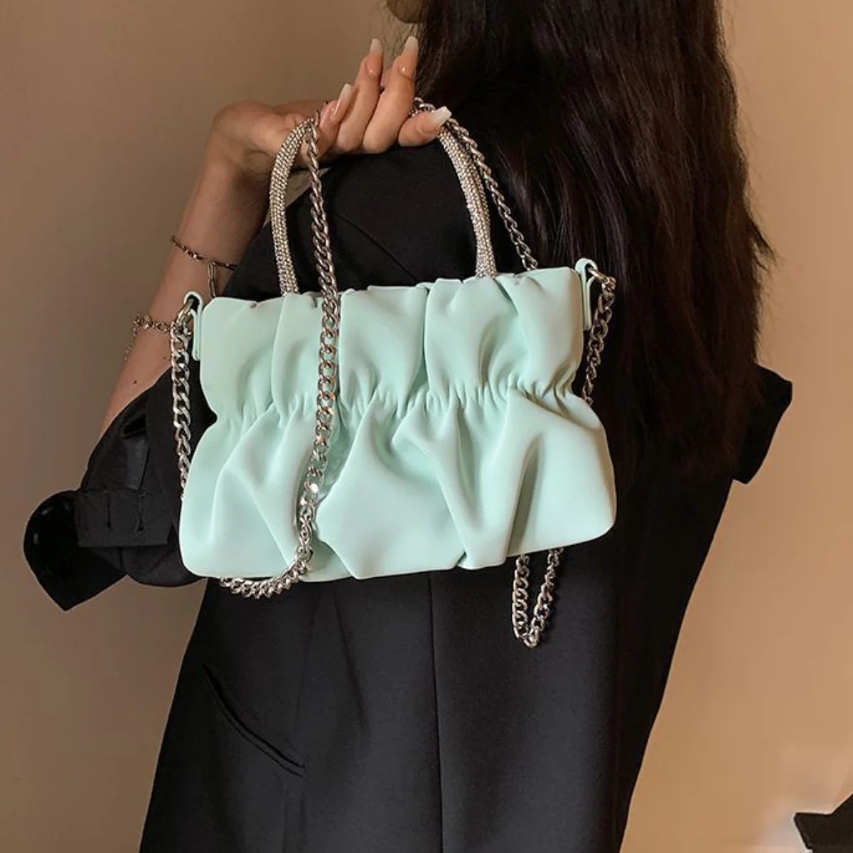 

2025 Luxury Crinkle Cloud Bag Women's Designer Shoulder Bag - Trendy Crossbody Purse with Chain Strap, Multi Colors