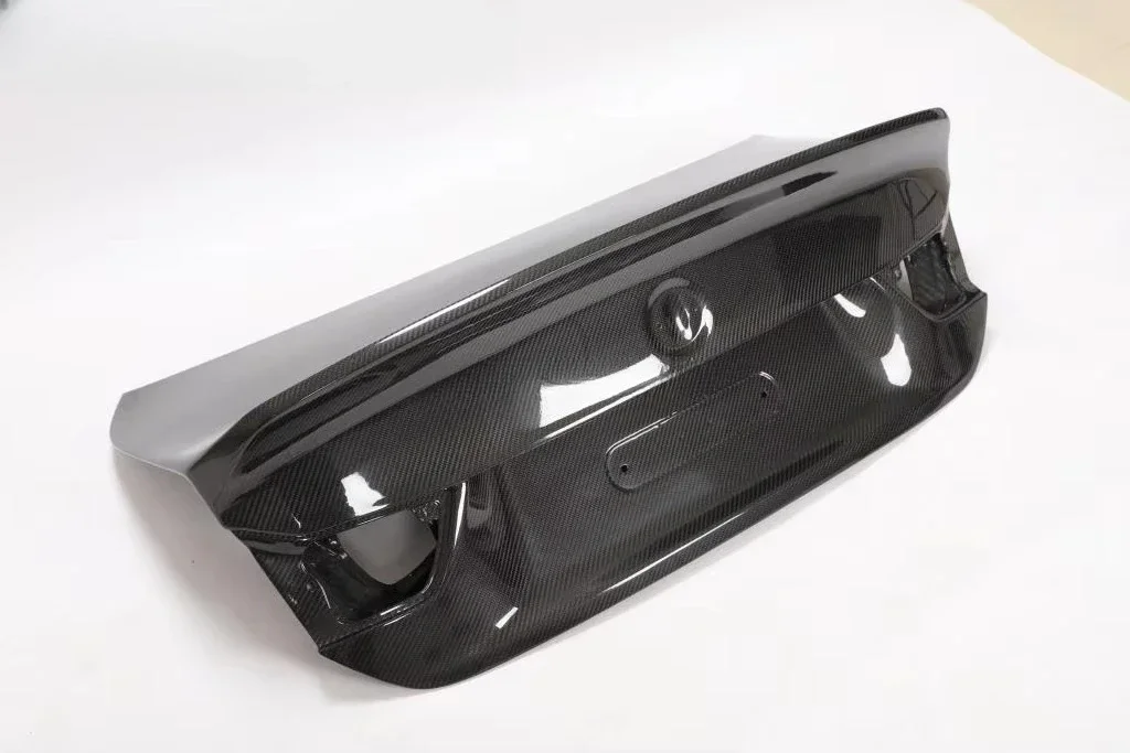 

High Quality Carbon Fiber High Quality F82 LB Trunk Cover for M4 F82 Trunk Cover