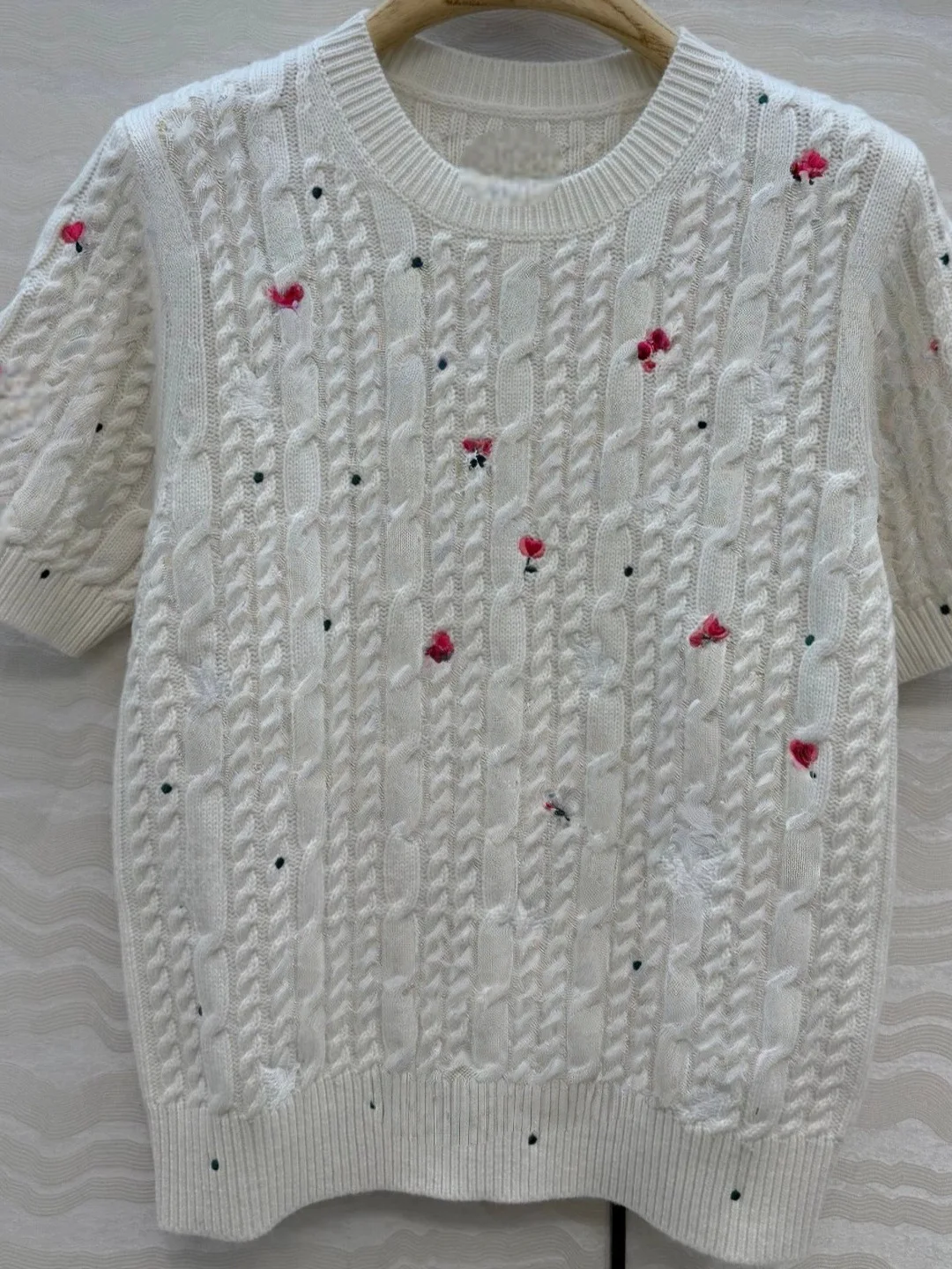 

Женский вязаный свитер с вышивкой, круглый вырез, весна 2026, новая модель, тонкий, в стиле Gentleman, стандартный крой