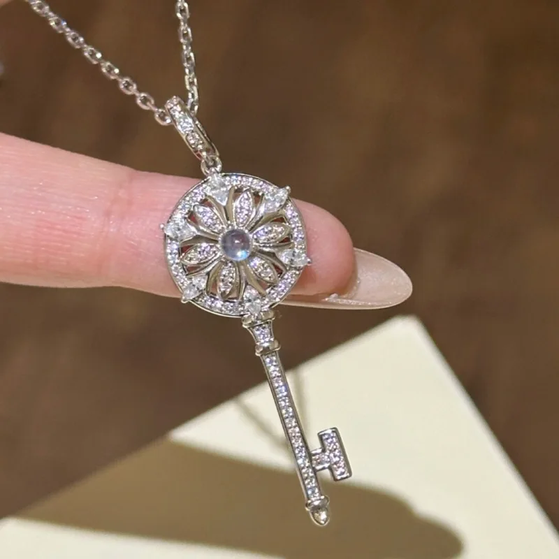 Fashion moonstone key necklace hollow out inlaid full diamond snowflake exquisite pendant luxury jewelry