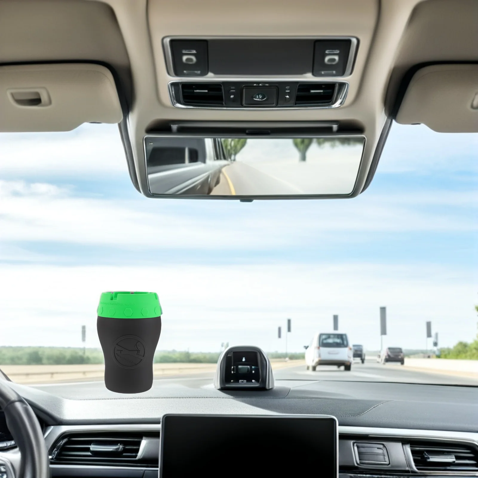 

Creative Ashtray Mini Portable Silicone Car Ashtray with Lid Small Cigarette Holder Novelty Smoke Cup for Trucks Indoor Use Easy