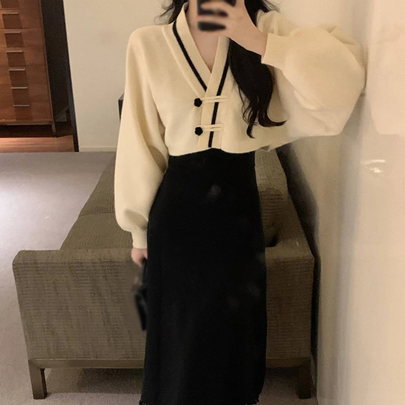 Elegant V-Neck Knit Sweater Autumn Long Sleeves Chinese Style Loose Fit Sweet Gentle Women's Short Cardigan All-match Fashion