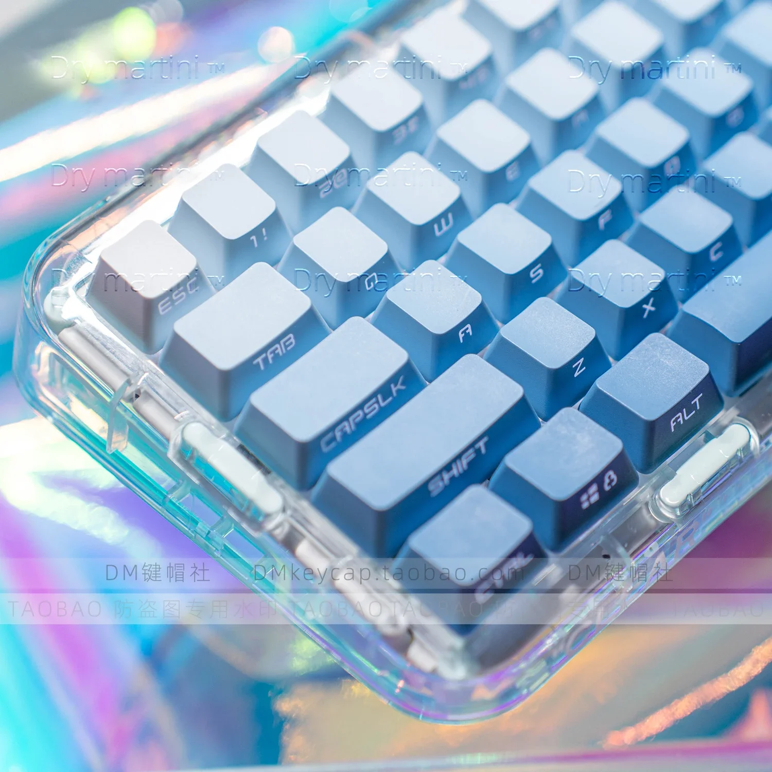 Fog blue side engraved transparent keycap OEM gradual change blue two-color dip-dyed PBT engraved 64/68/84/87/98/104