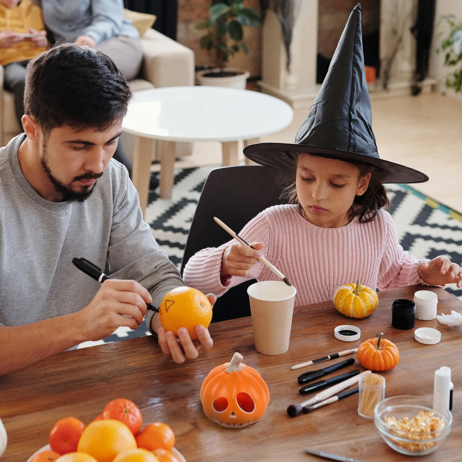 

Halloween Pumpkin Lantern Carved Plastic Light Up Pumpkin Lantern Indoor Outdoor Halloween Decoration Night Light