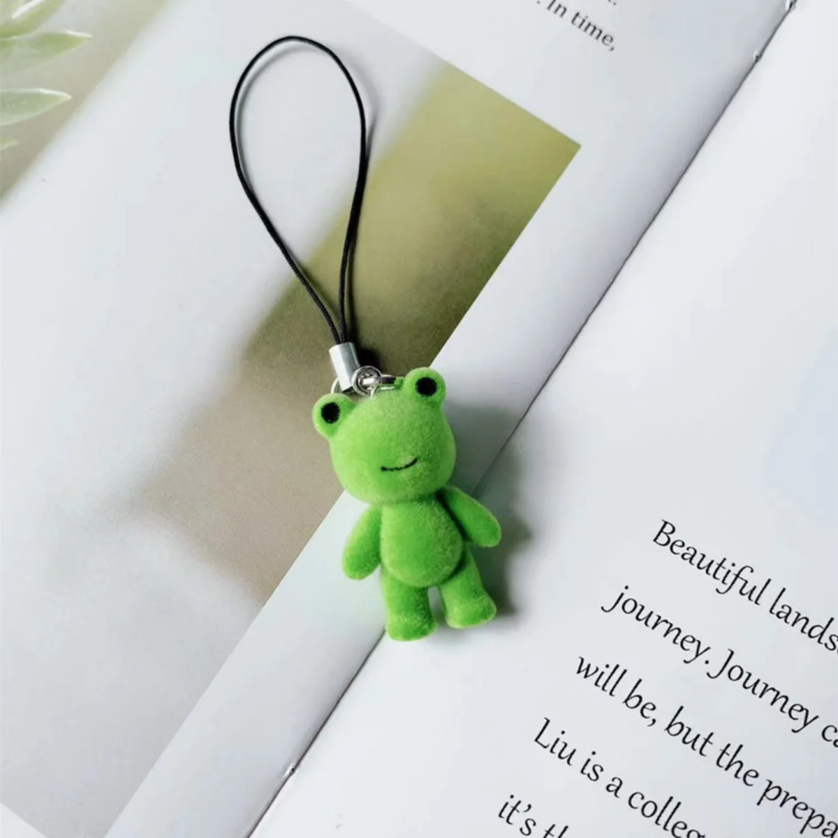 Cute Frog Keychain Flocked Little Frog Couple Mobile Phone Pendant Car Keyring Earphone Backpack Charms Bag Decoration