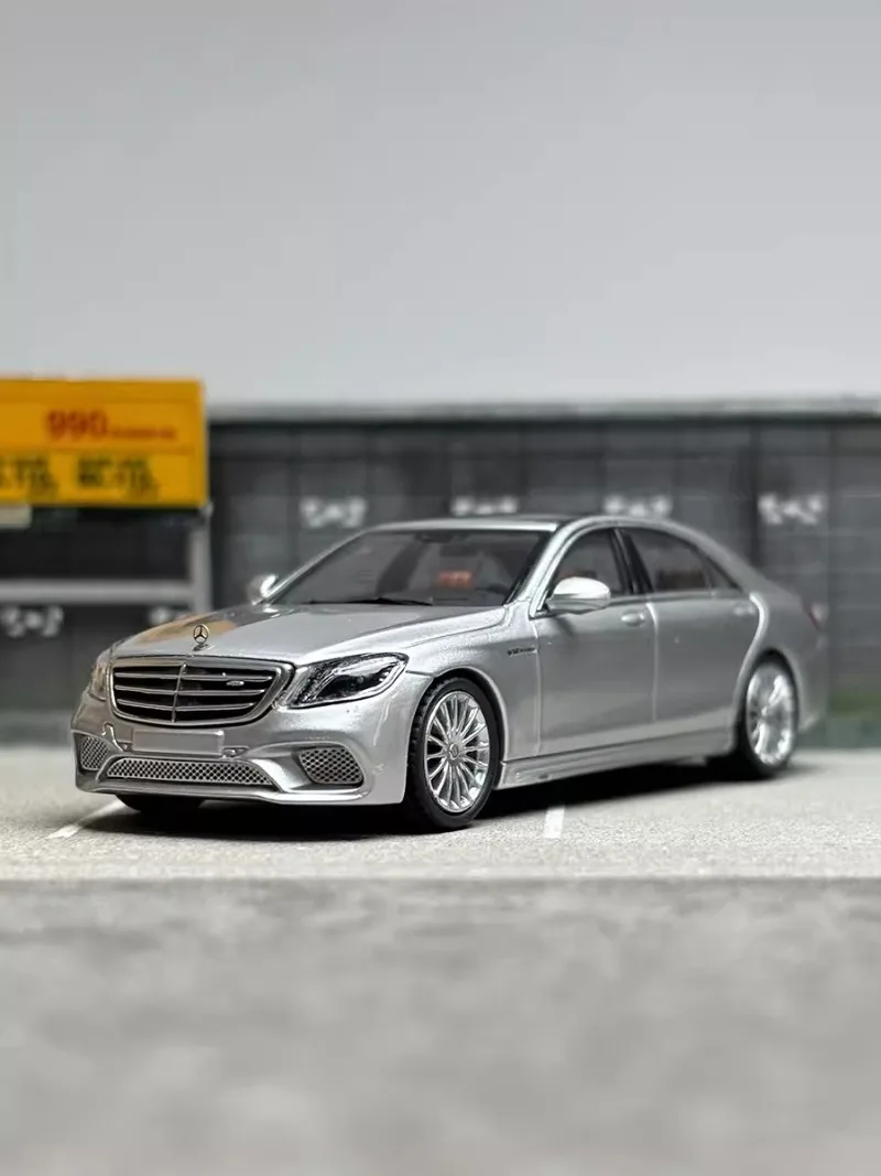 Diecast 1/64 Size Benz S65 Model Car AMG W222 Alloy Car Model Toys for Boys Gift Collection Display Hobby Original Box