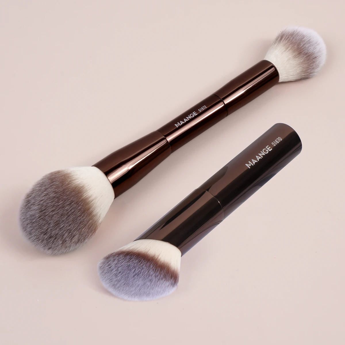 MAANGE 2pcs/set Makeup Brushes Foundation Powder Concealer Blusher Brush Soft Dense Kabuki Blending Makeup Brush Beauty Tool