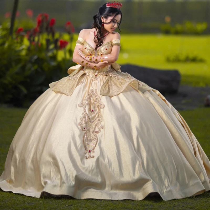 

Champagne Shiny Quinceanera Dresses Off The Shoulder Applique Beading Crystal Bow Tull Party Birthday Sweet 16 Dress Vestidos 15