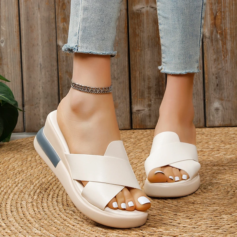 Sandal Wedge ukuran Plus wanita, sandal selempang hak tinggi modis musim panas