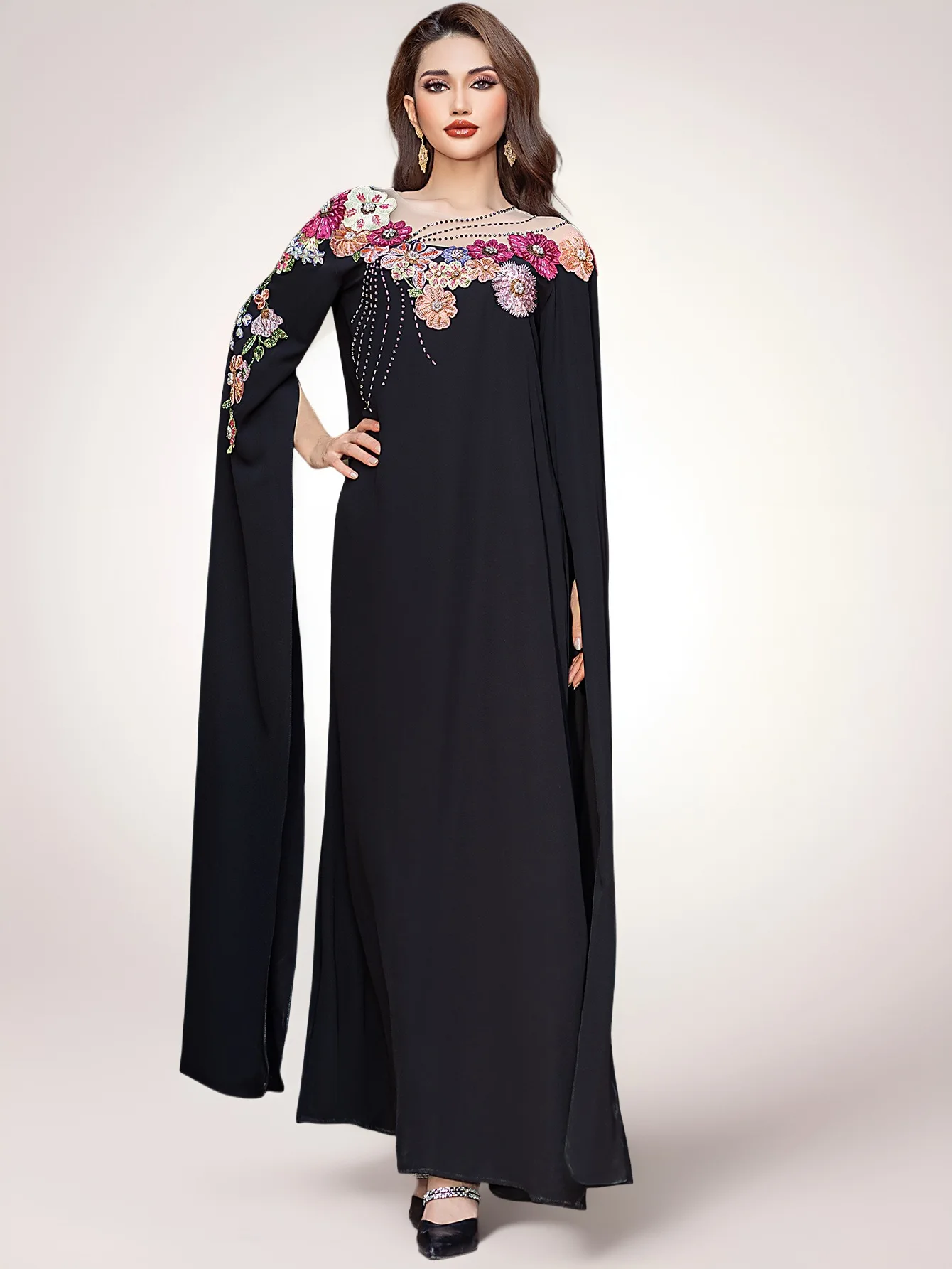 

Luxury Applique Embroidered Beaded Female Dress Middle East Abaya Women Muslim Dubai Kaftan Eid Ramadan Caftan Islam Clothing