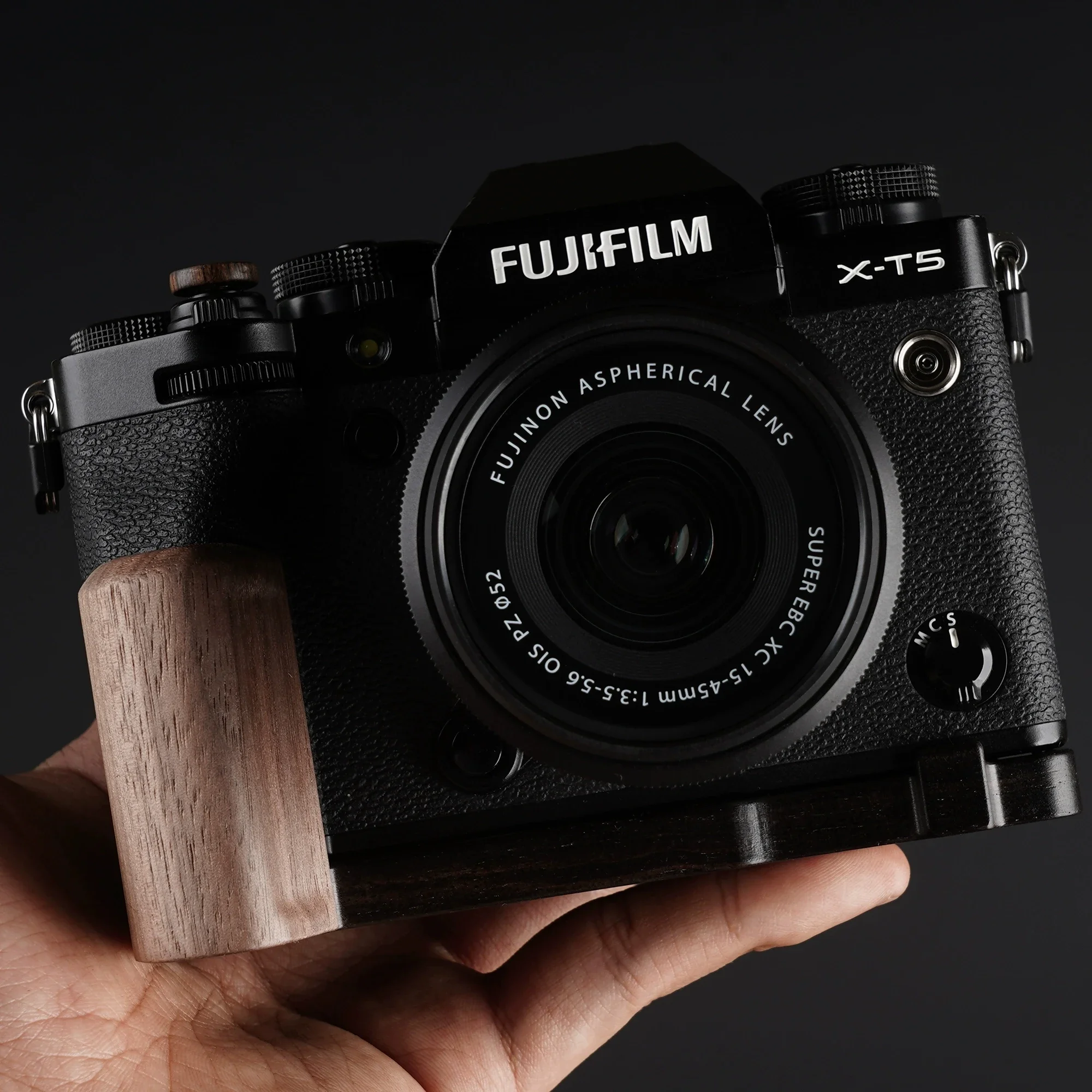 

Wood Hand Grip Wooden Bracket Quick Release L Plate For FUJI XT5 FUJIFILM X-T5