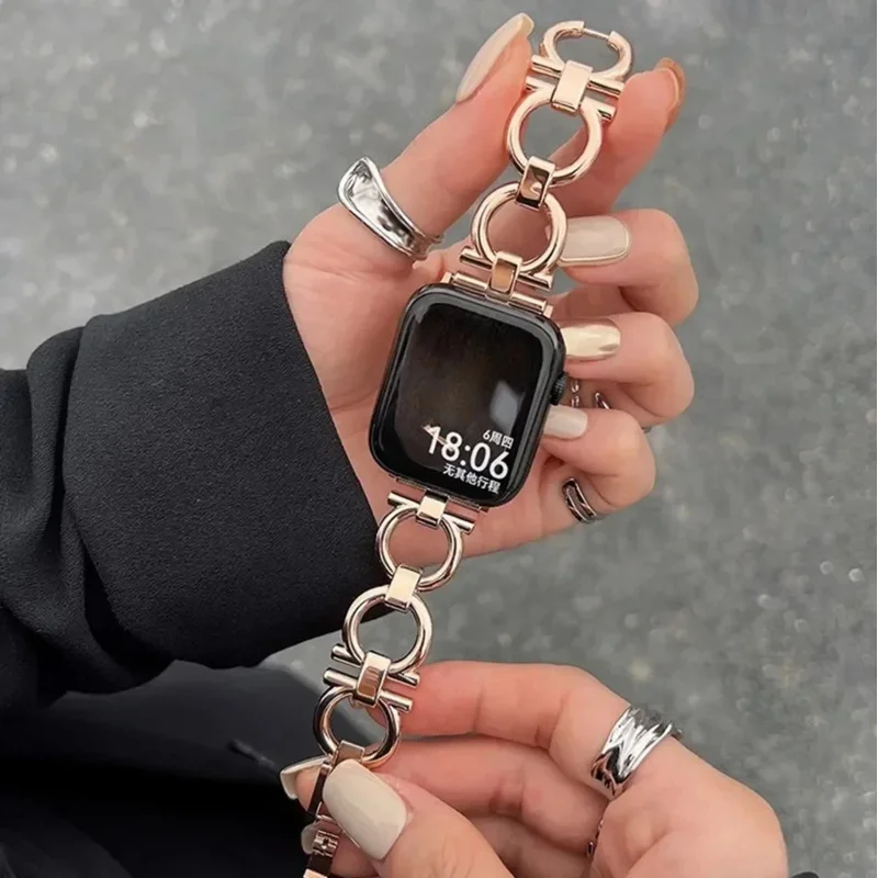 

Metal Chain Strap for Apple Watch Series 9 8 7 6 SE 5 3 45/44/42/41mm Fashion Round Loop Bracelet IWatch Ultra 2 49mm 40mm 38mm