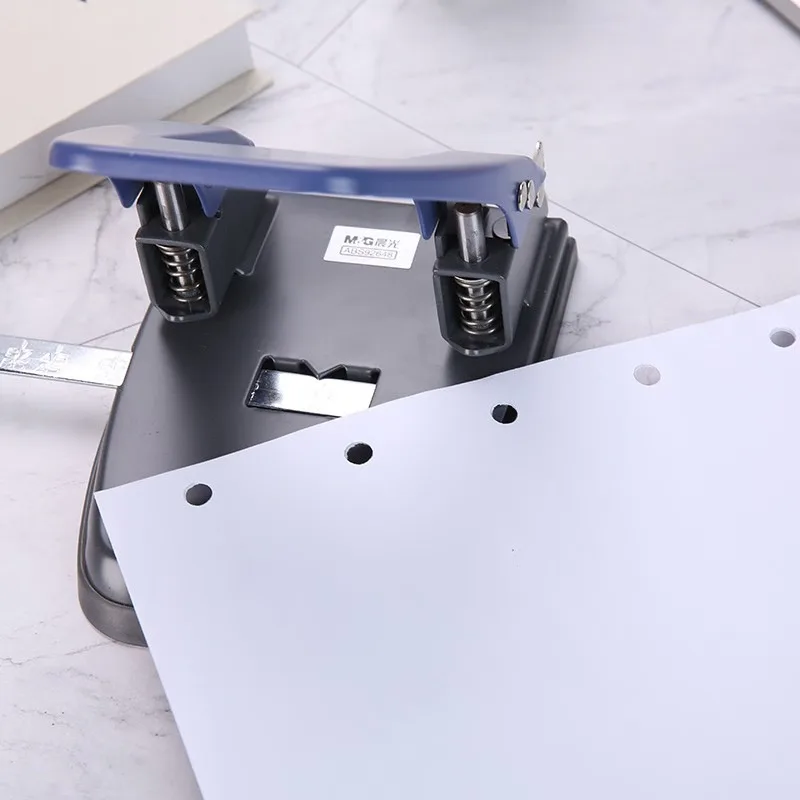 M&G Medium 30 Page Punch Portable Double Hole Punch Bore 7mm/ Hole Distance 80mm
