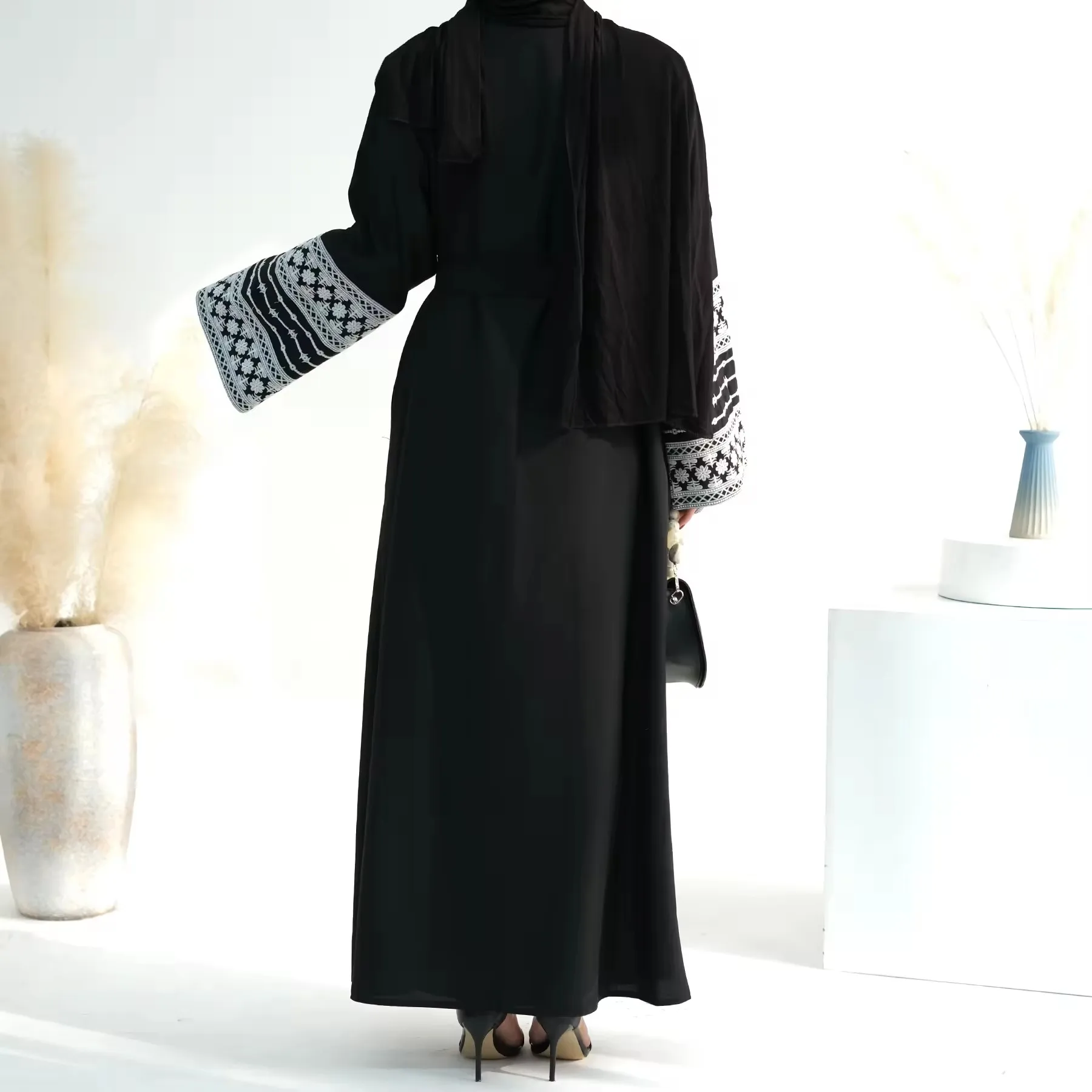 Fashion Embroidery Kimono Oversized Muslim Robe Abaya Syari Female Full Length Muslim Open Abaya Outwear Coat Robes With Belt