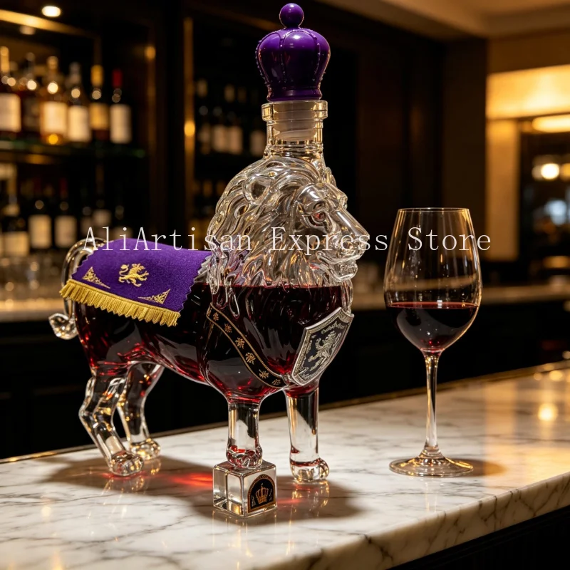 Hand Blown Lion Shaped Glass Decanter With Cape, Lead Free Liquor Bottle for Whiskey Brandy Vodka, Home Bar Tabletop Decor Gift