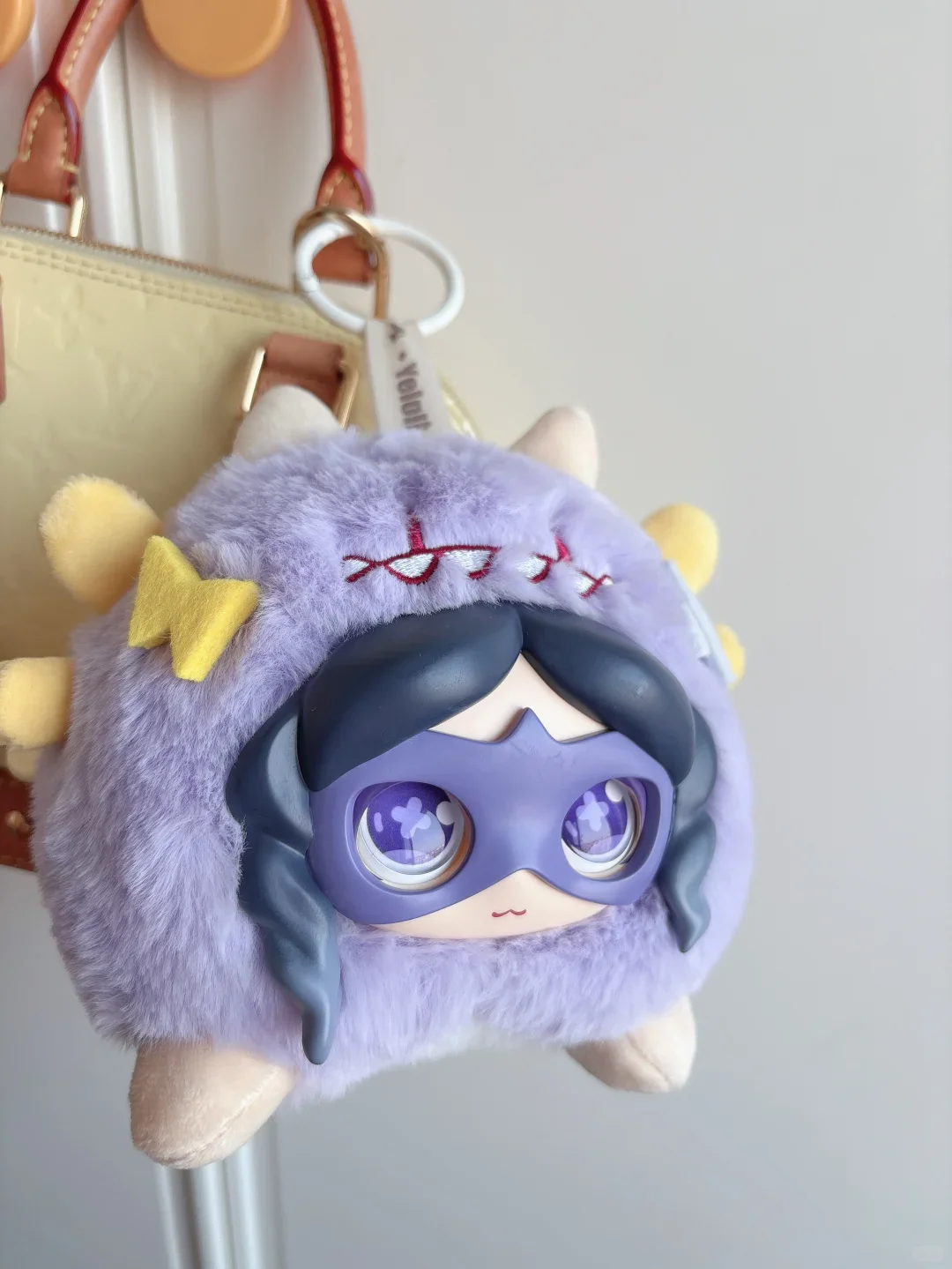 

Аутентичная серия Ye Luo Li Rongrong Zaizai, слепая коробка, милый орнамент для рюкзака, кавайное украшение для рабочего стола, подарки на день рождения для девочек ﻿