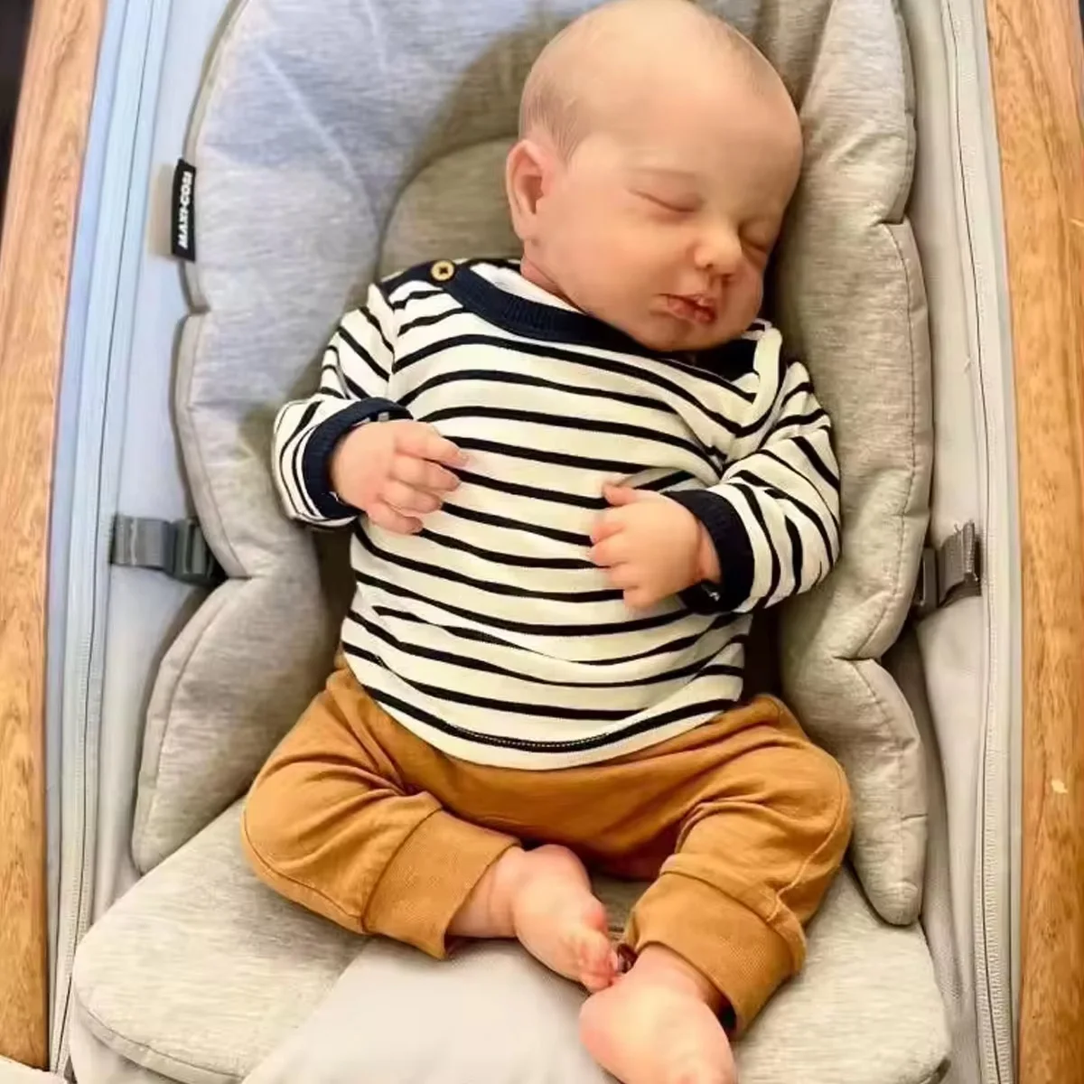 ジョイオラ 50CM 新生児ベビー人形 3D肌リアルファッションリボーンドール ソフトタッチ高品質手描き人形 誕生日プレゼント