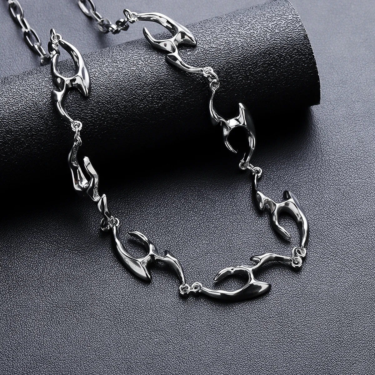 Silver Irregular Flame Link Chain Necklace, Abstract Hollow Curved Punk Gothic Stackable Unisex Collarbone Jewelry