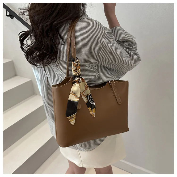 Modische, stilvolle Seidenschal-Einkaufstasche, Umhängetaschen mit geräumigem Fassungsvermögen, elegante Unterarmtasche, vielseitige Pendelhandtasche für Damen – Detail 10