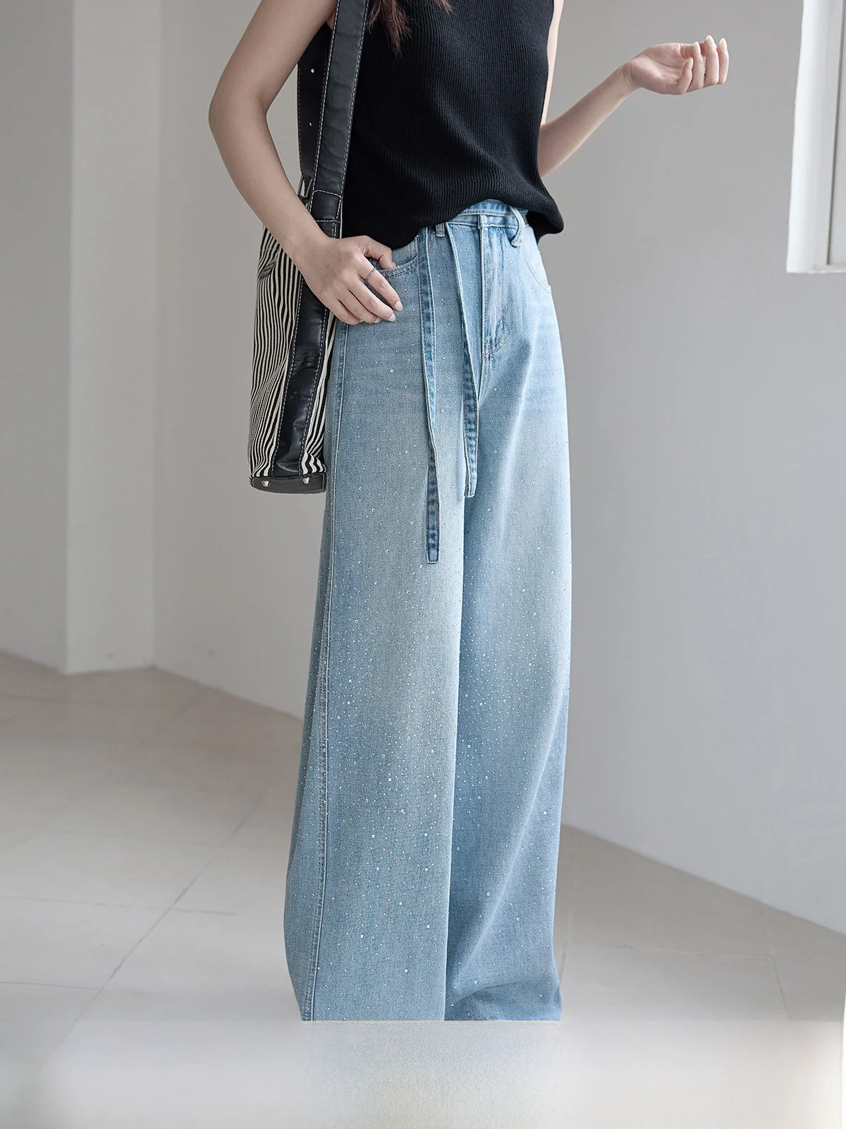 

Blue Rhinestone Embellished High Waist Wide Leg Denim Jeans Women's Summer 2026 New Style Belted Drawstring Slimming Pants