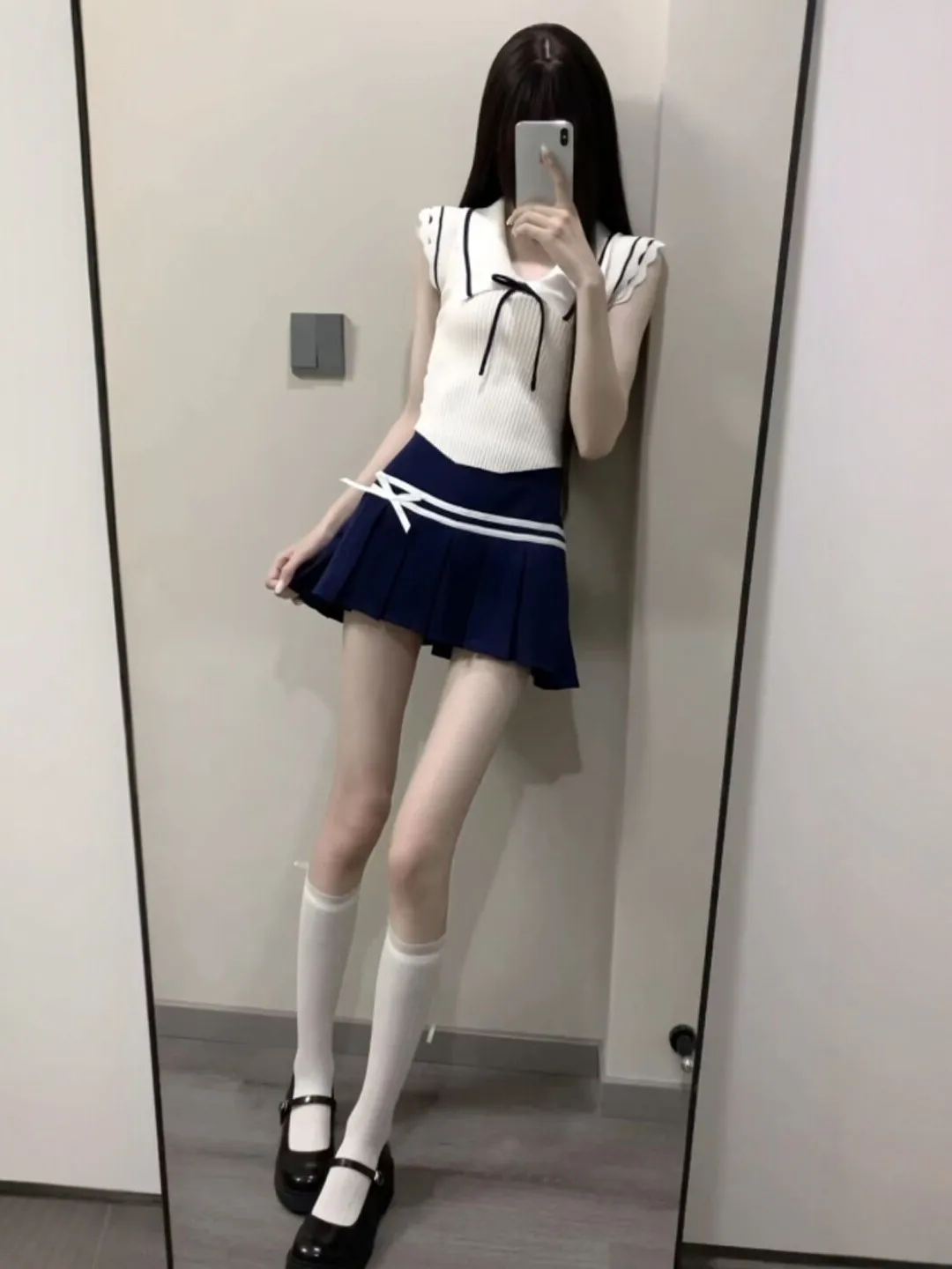 

Youthful College Style Knitted Top And Skirt Set Comfortable Midweight Cotton Blend Summer Fashion Ensemble for Women