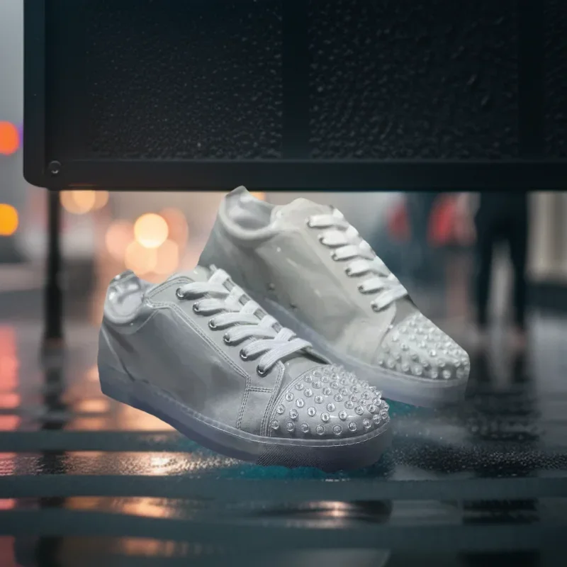 High Top Rote Unterseite Für Männer Trainer Fahren Spikes Weiße Echtlederschuhe Unordentliche Transparente Nieten Zehenkappe Flats Sneaker