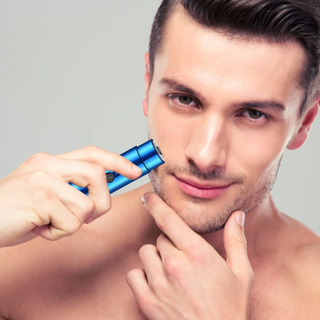 Mini Afeitadora eléctrica portátil, Afeitadora eléctrica para hombres, Afeitadora rotativa recargable para uso en seco y húmedo para viajeros Negro