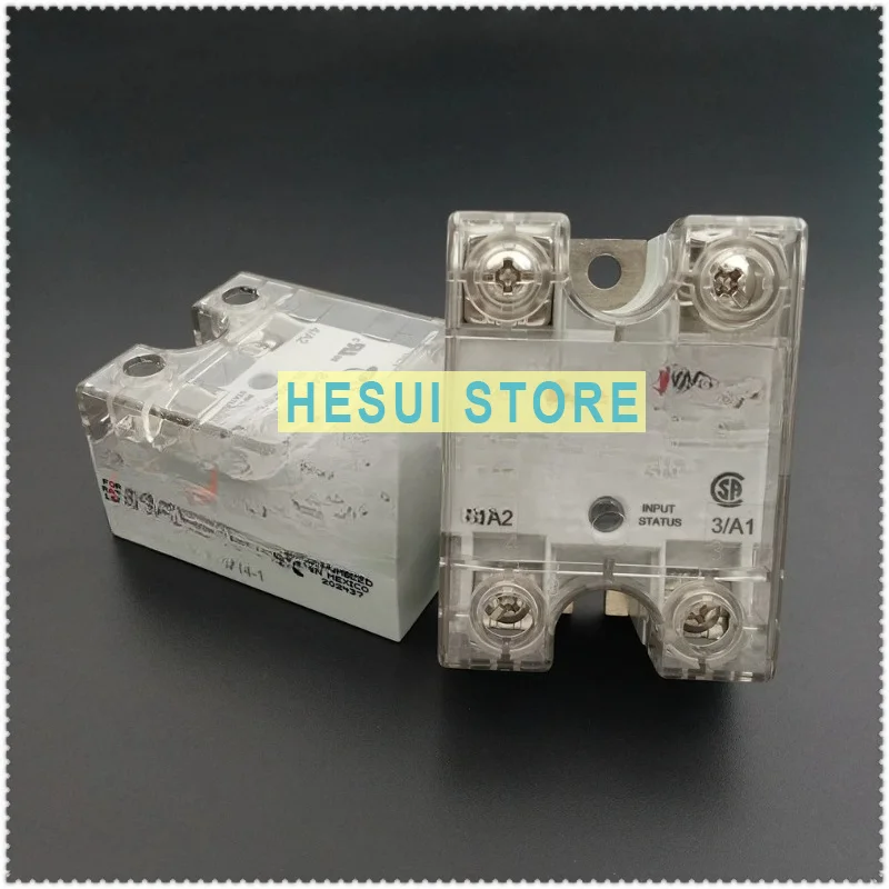 

Crydom 84137021 Solid State Relay