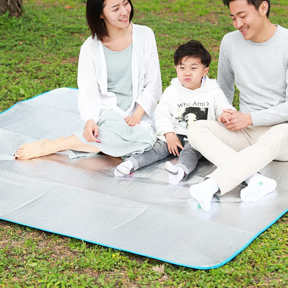 

Portable Waterproof Picnic Mat Double Sided Aluminum Film Outdoor Cushion Durable Practical Mat 220x220cm Aluminum Film Cushion